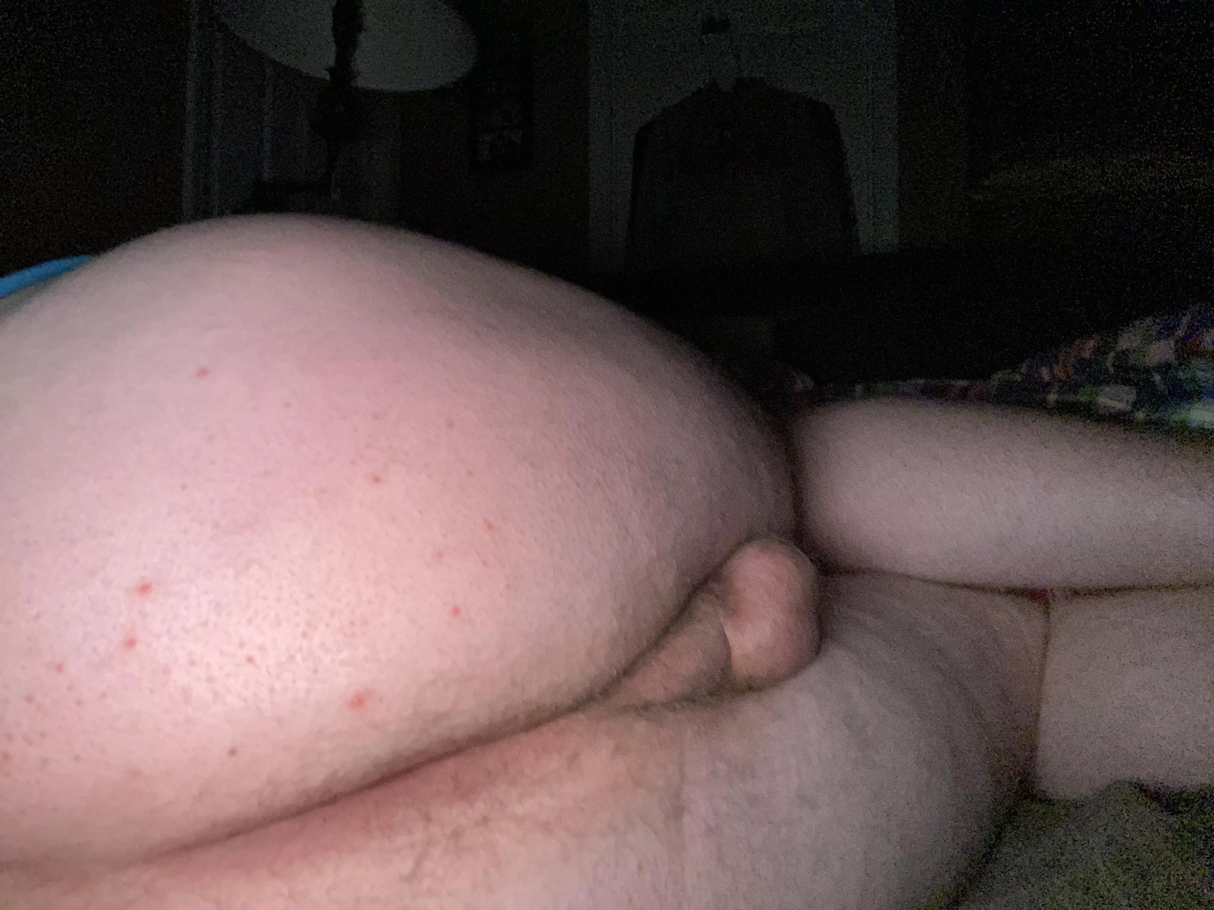 18 Rate my thick thighs and ass in the comments