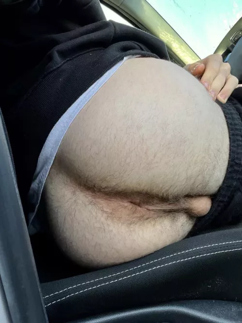 19, doors open, come use me and dump ur load 🐽💦