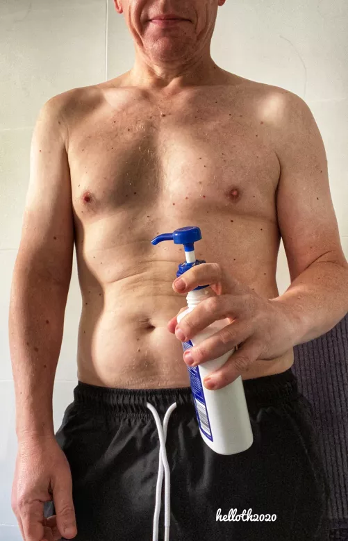 40k! Let’s head to the beach to celebrate….but first we need to get creamed up