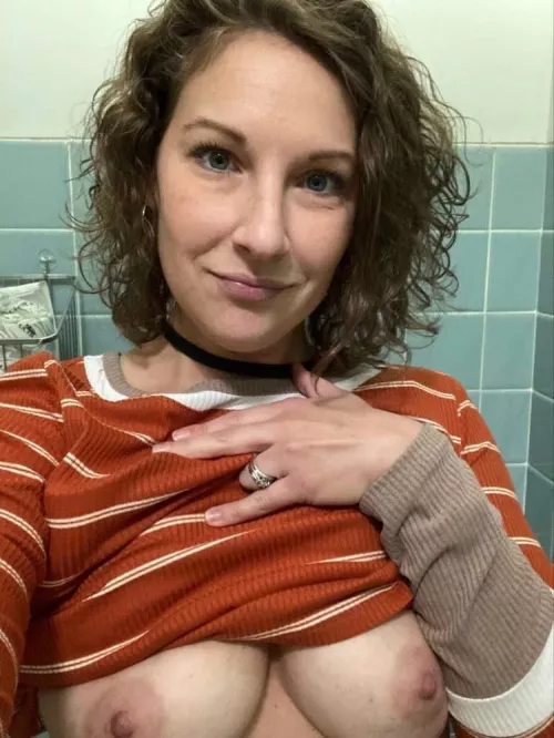 Am I spank bank material?