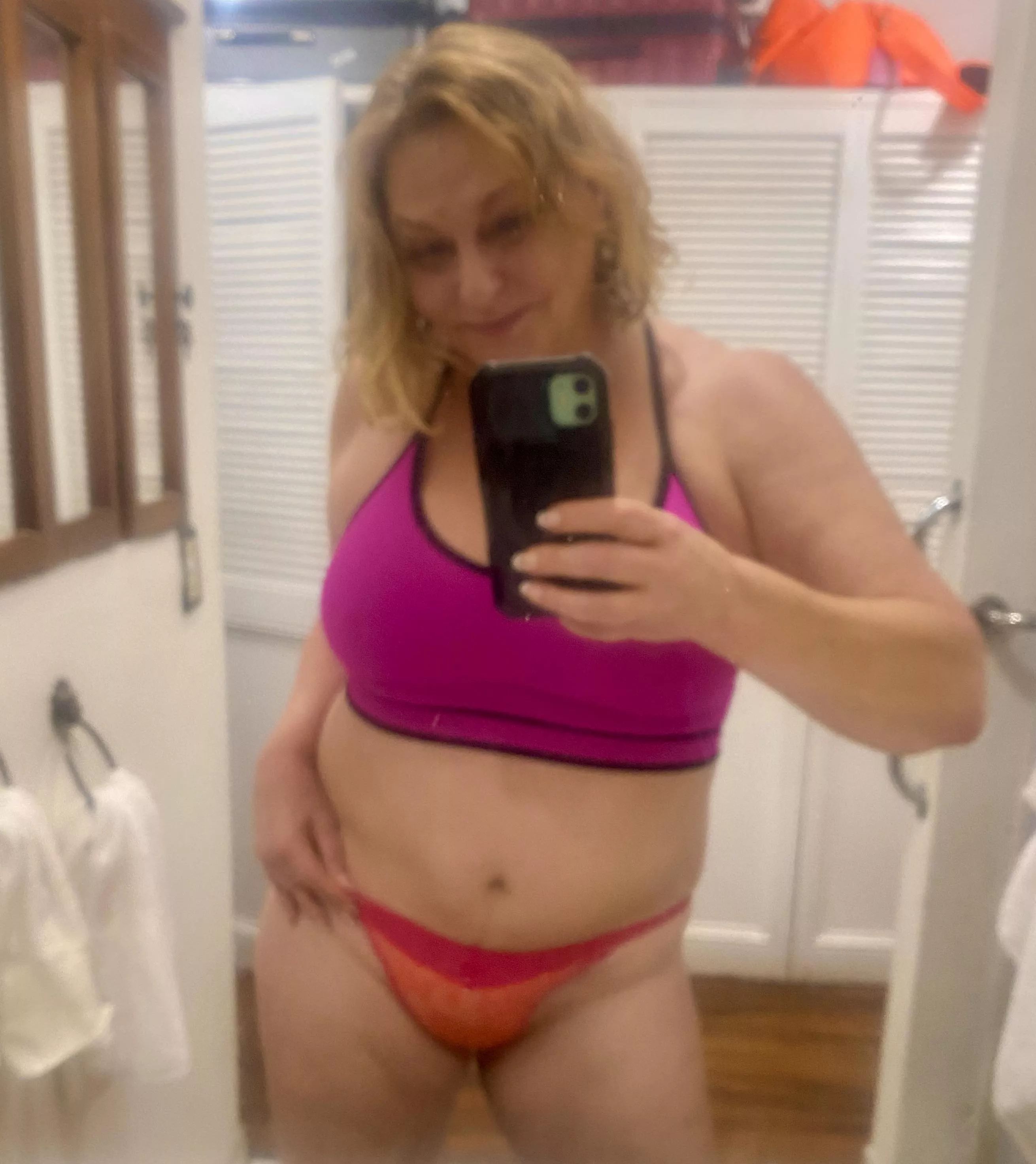 Bonjour! 🙋‍♀️💋