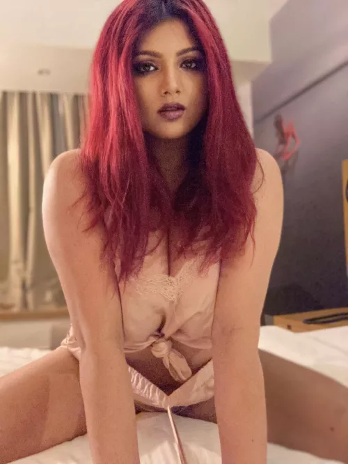 Convince me to get out of bed? 🥰