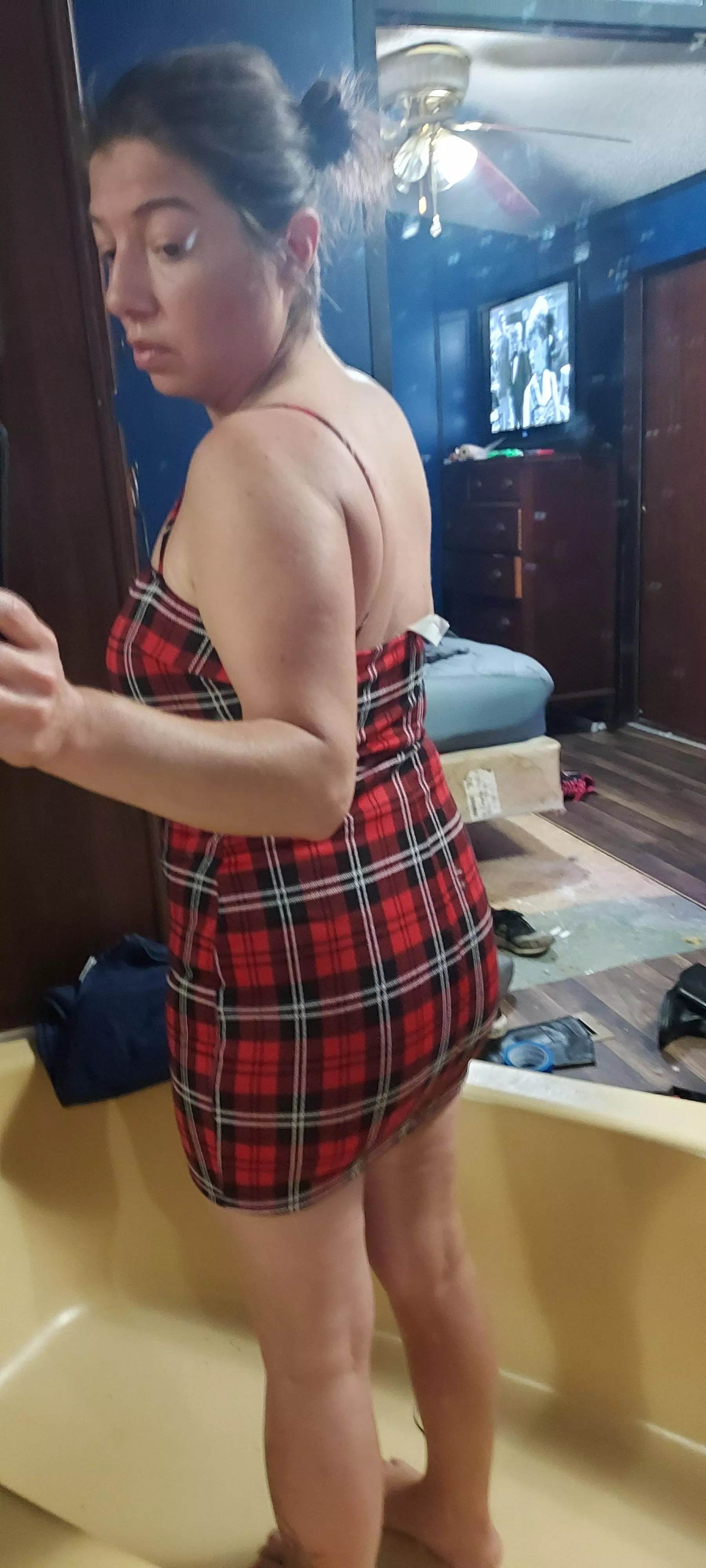 Cute face, big thighs x