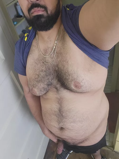 dm me I'm bored on my vacation back home