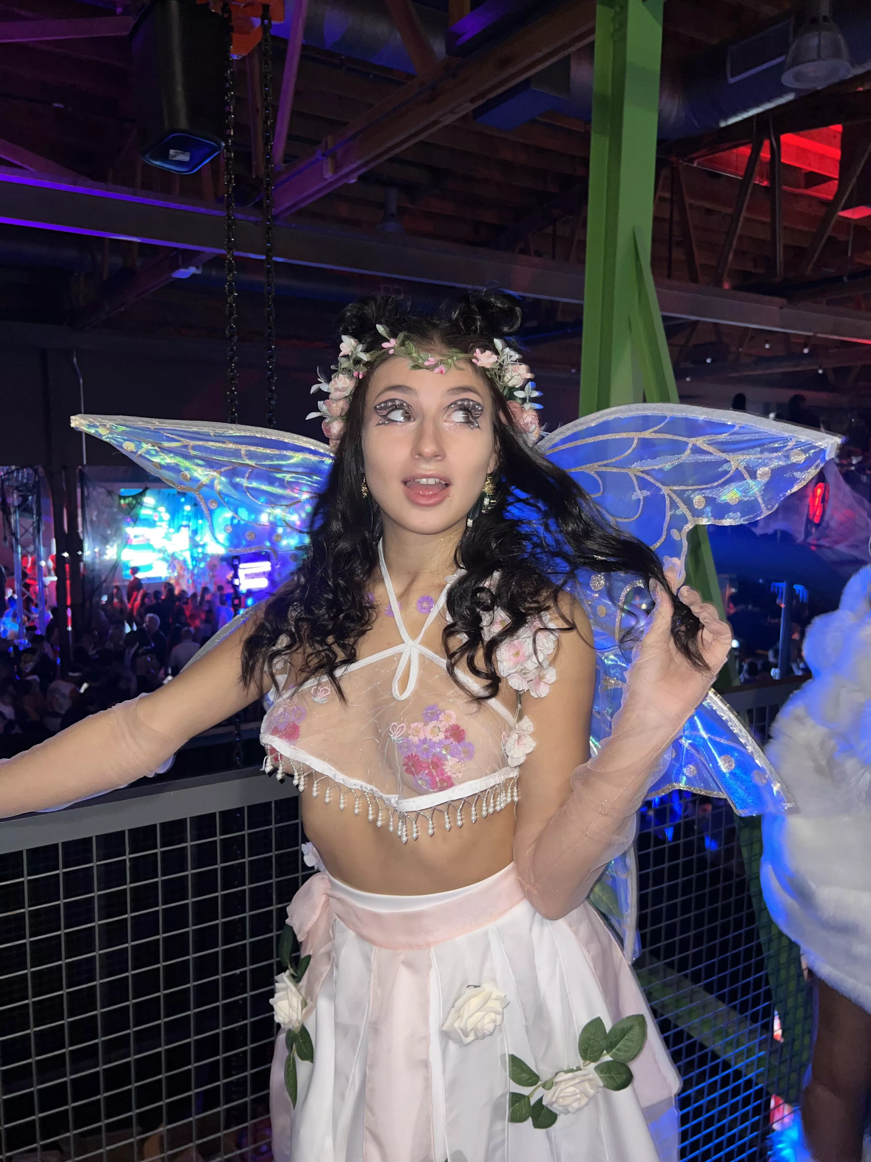 Do u like my halloween costume? 🥰