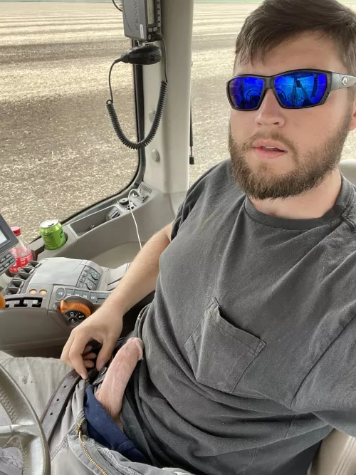 Do you like men that fuck just as hard as they work?