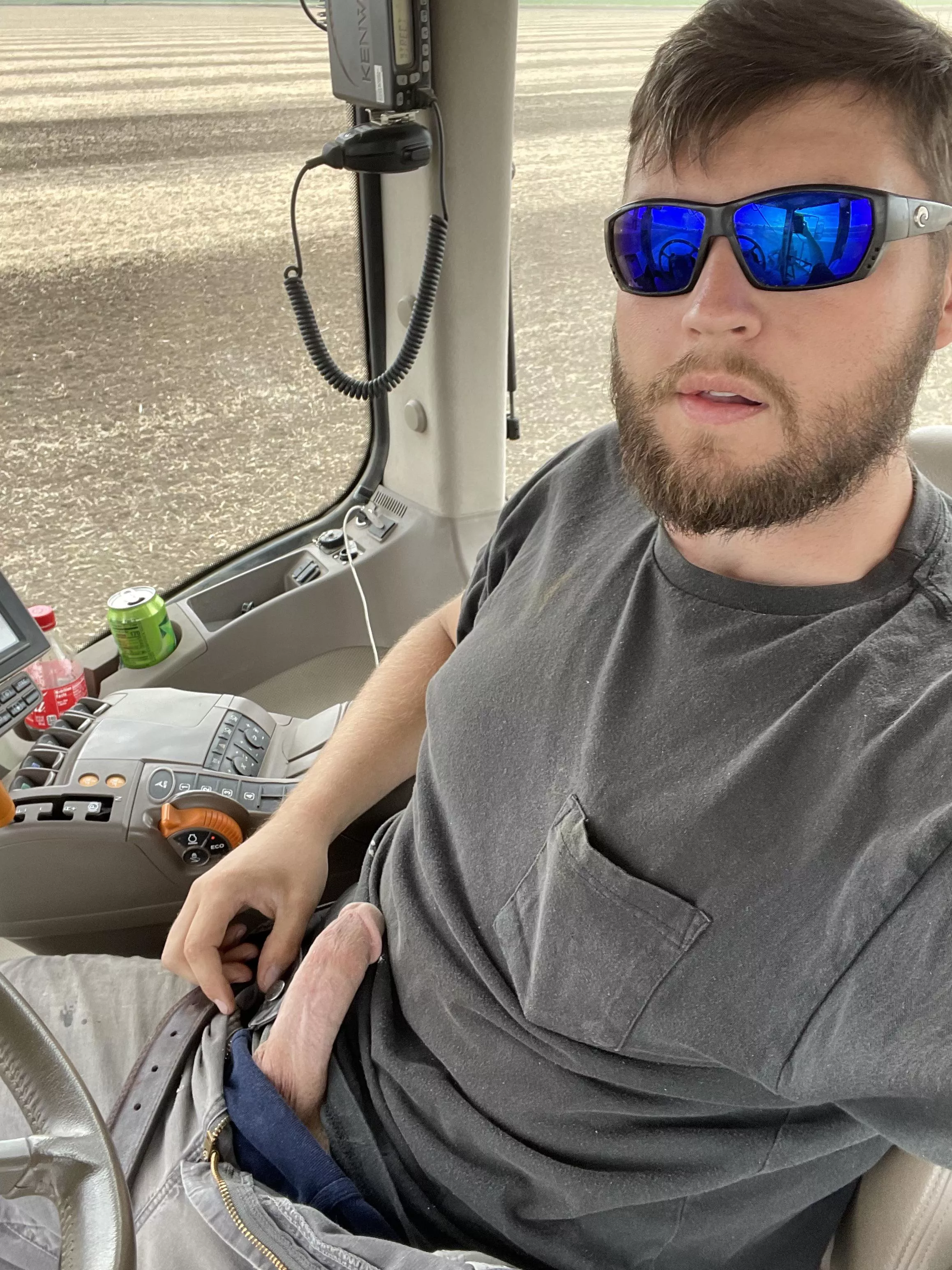 Do you like men that fuck just as hard as they work?