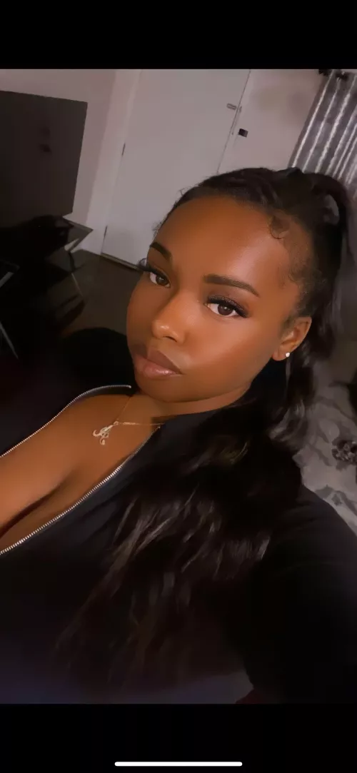 easy to obsess over [domme]