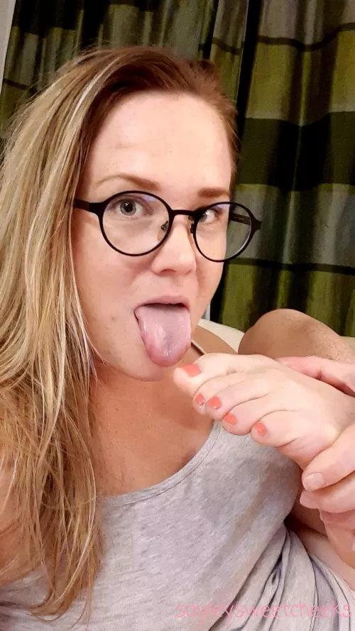 Feet in face or foot in mouth?