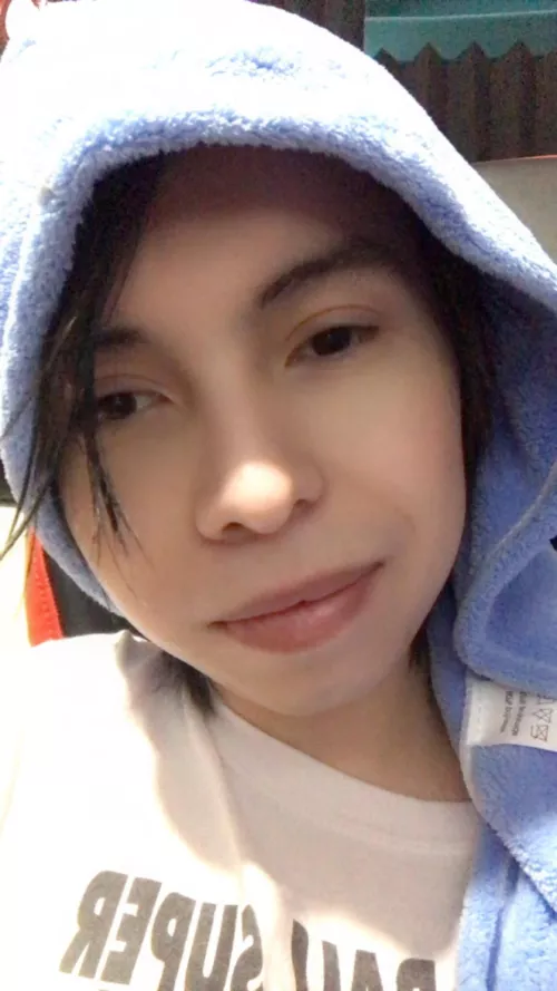 Felt cute after my shower 😌💝