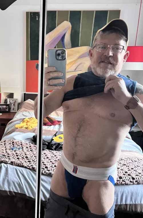 First day back at gym, all the jock pics have inspired me.