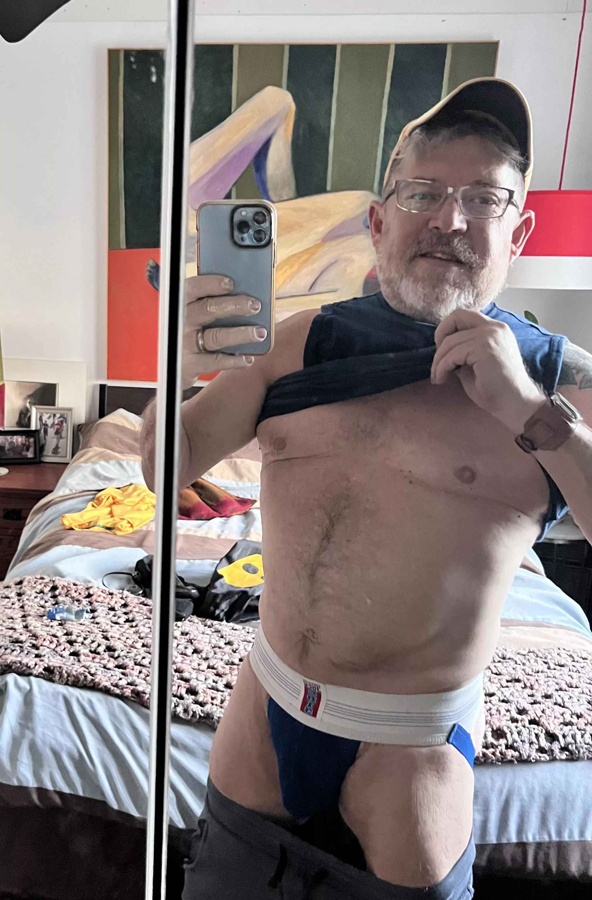 First day back at gym, all the jock pics have inspired me.