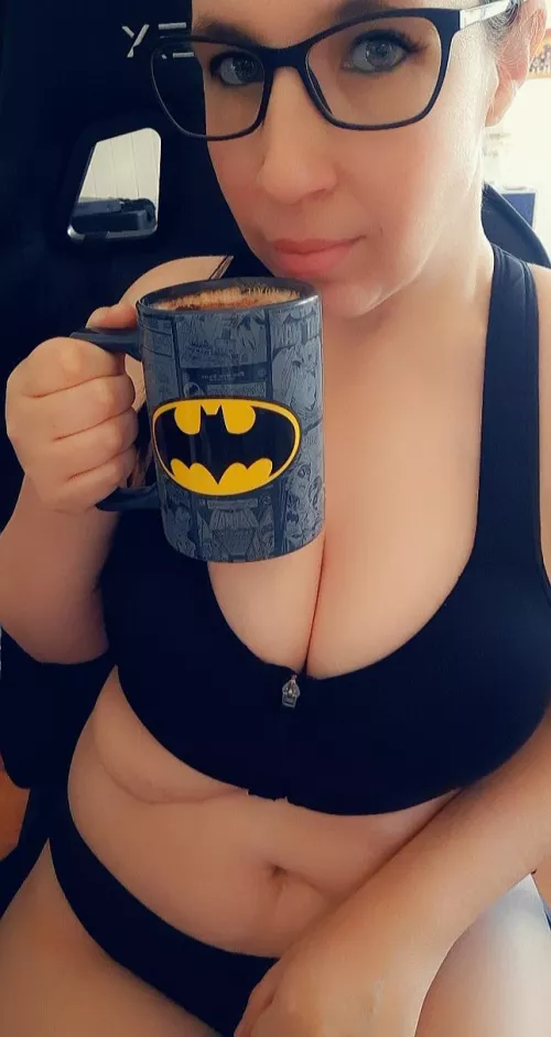 Good morning lovelies! Just sitting here, innocently waiting for the weekend 😉