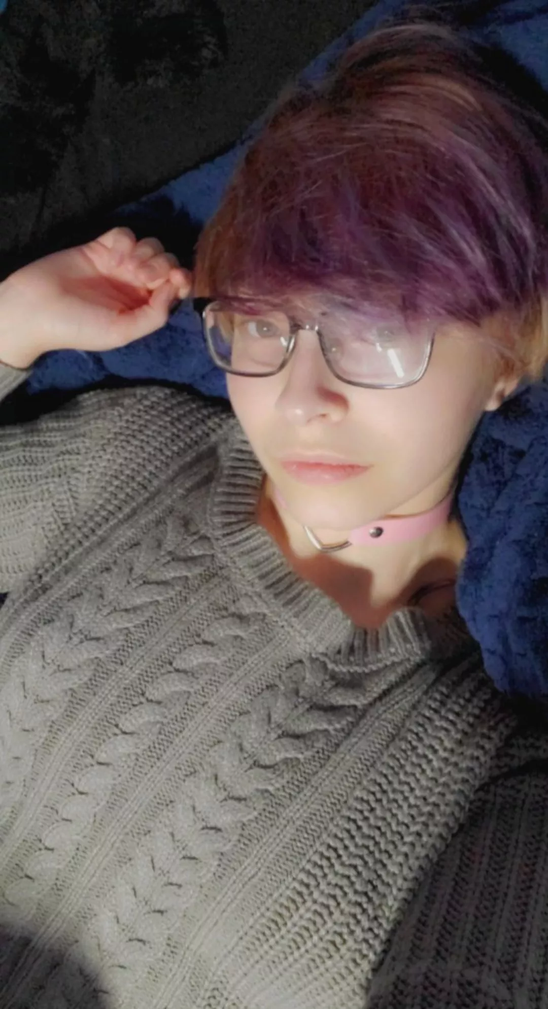 happy femboy Friday from a sleepy femboy ❤️