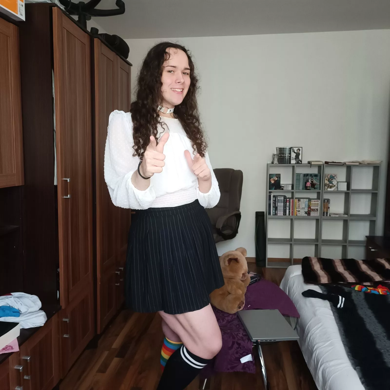 Happy Femboy Friday to everyone <3 hope I'm cute enough for y'all ///