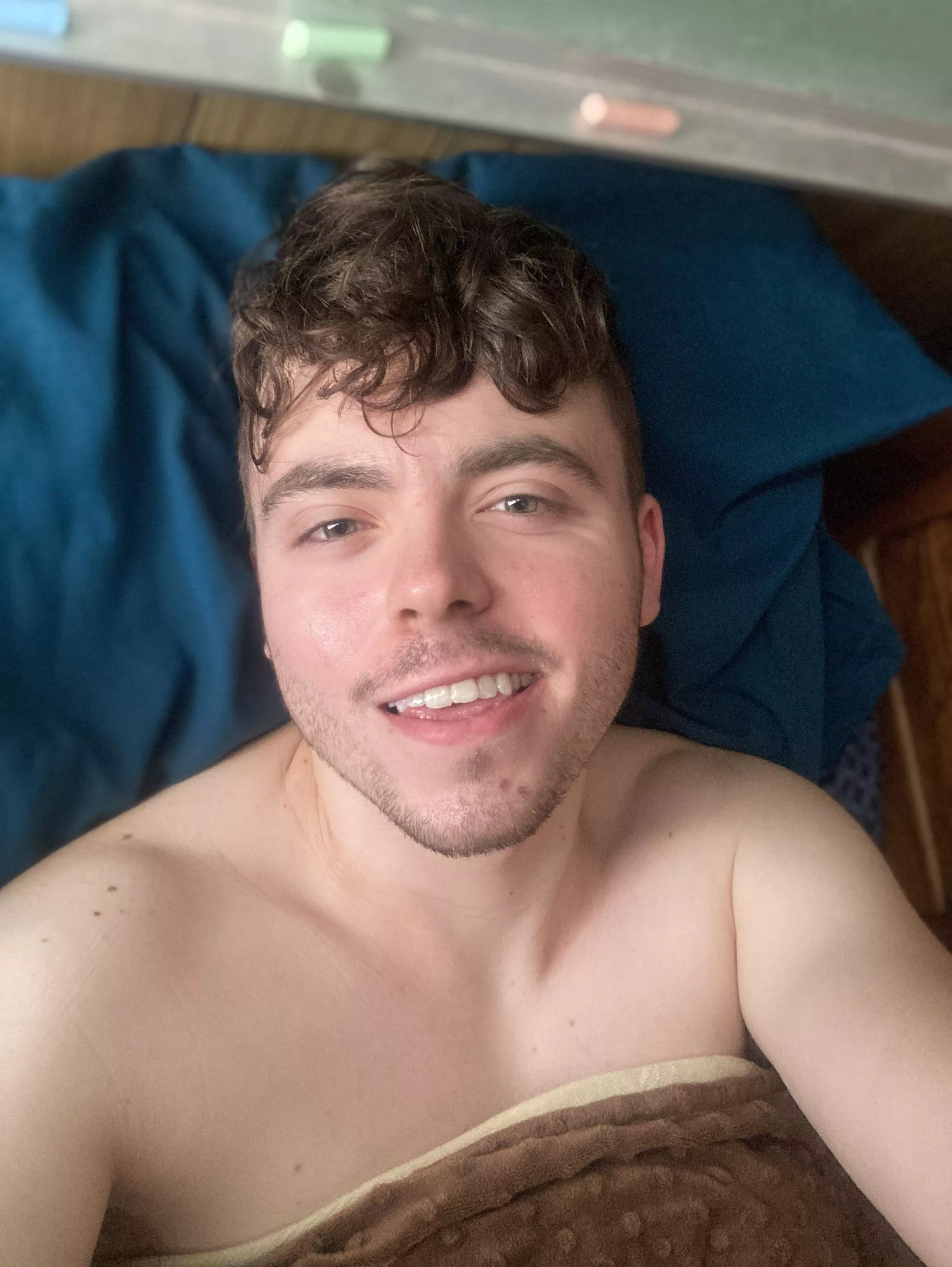 Hope all the bros have an amazing friday 🤗