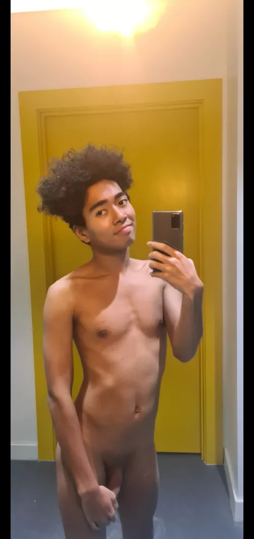 I am Naked at University 🙃 (20)