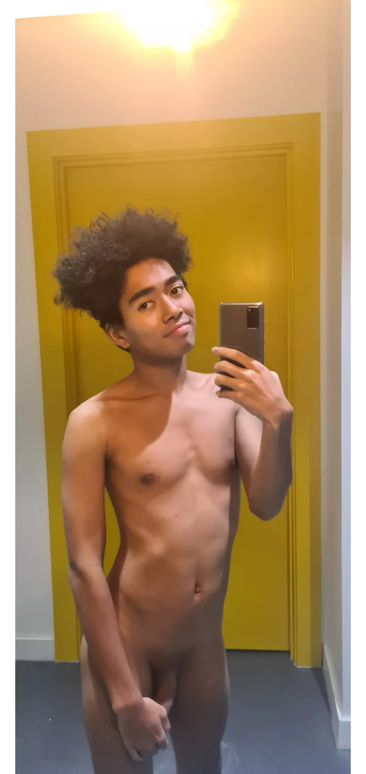 I am Naked at University 🙃 (20)