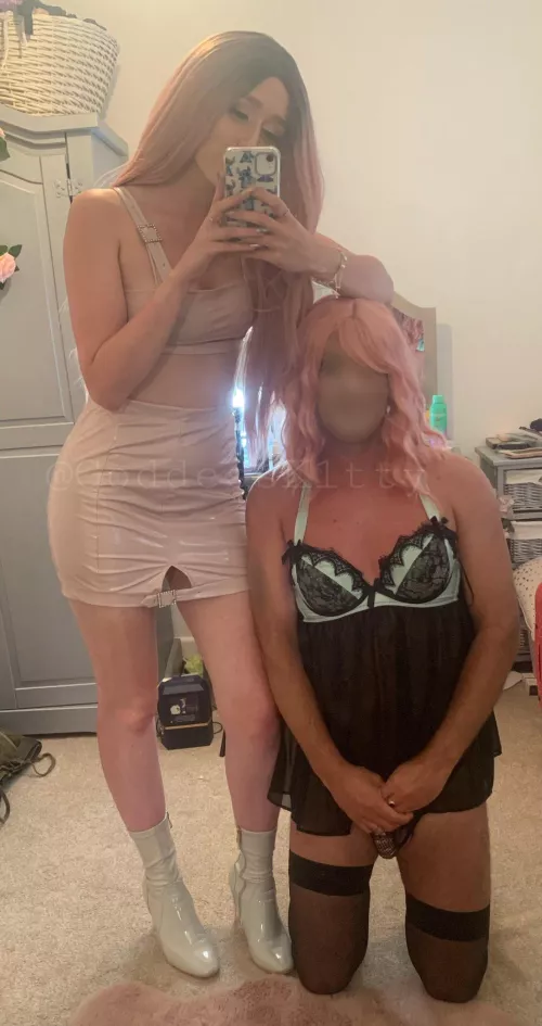 I gave my sissy a little make-over! Don’t you think she looks good at my feet?