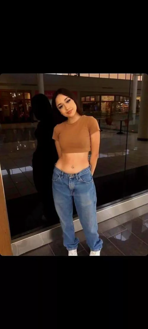 I got a 4incher and this is my gf tell me do I deserve to breed her or does a alpha male with better genetics should breed her