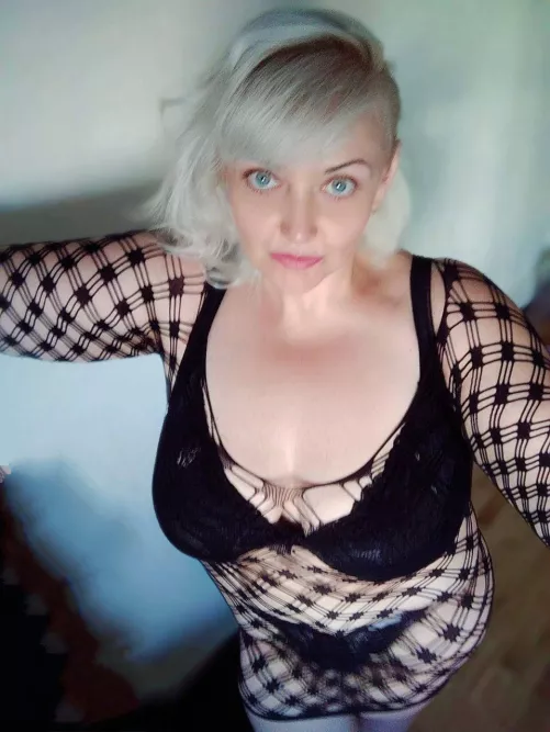 I need an older man to satisfy me