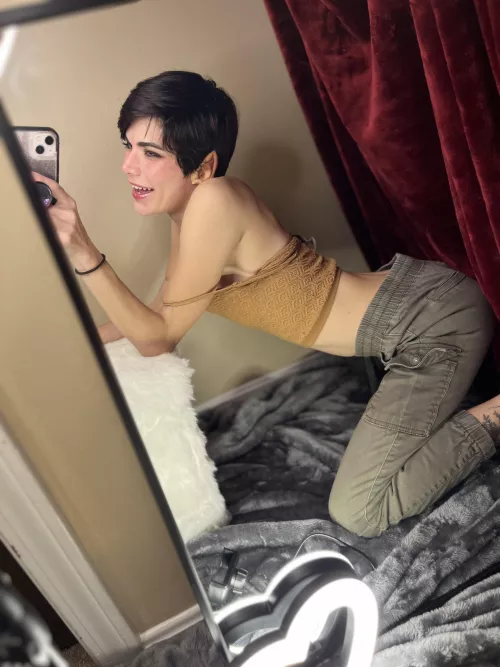 I put some cute little elf ears on again🤭😚