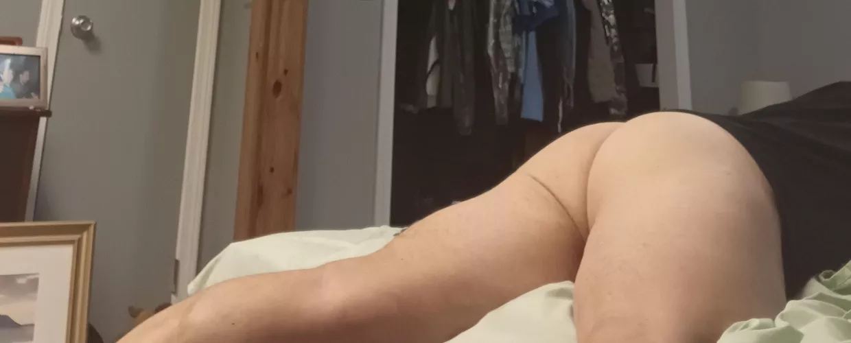 I'm waiting for some big dick...