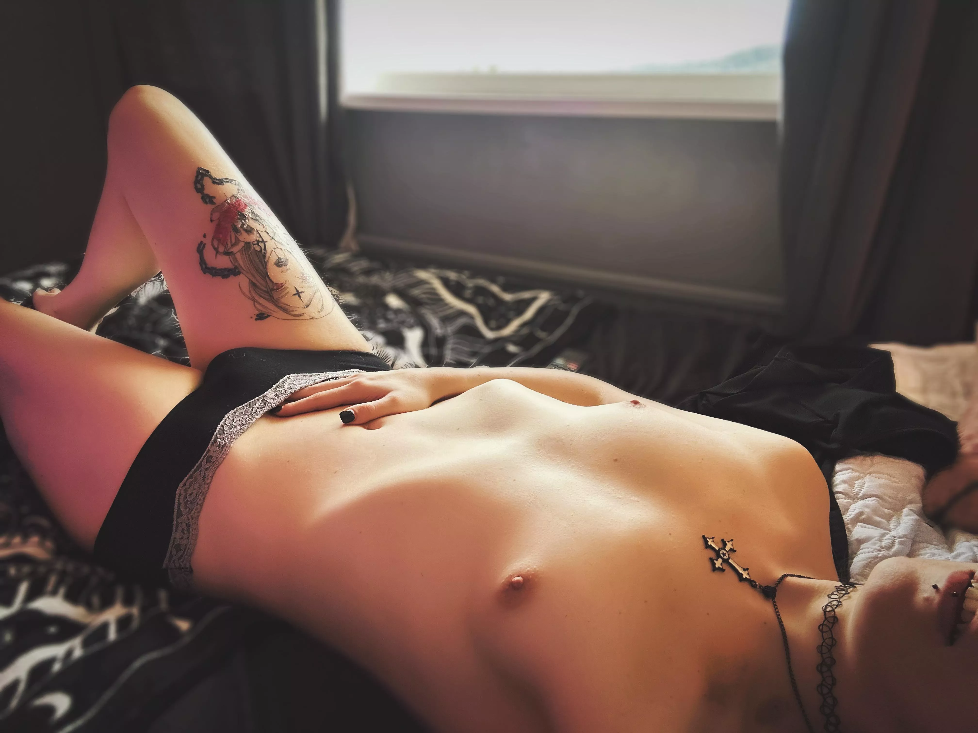 I’ve got a few marks on me, who wants to give me more? 💕