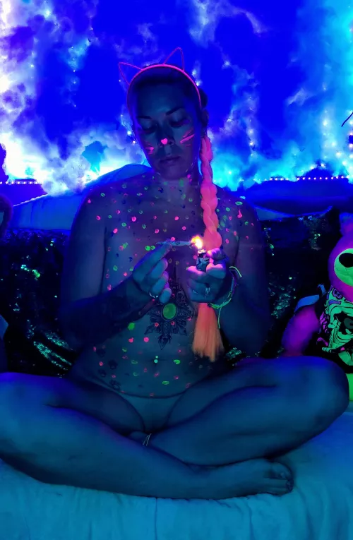 let's get high and do kinky $hit