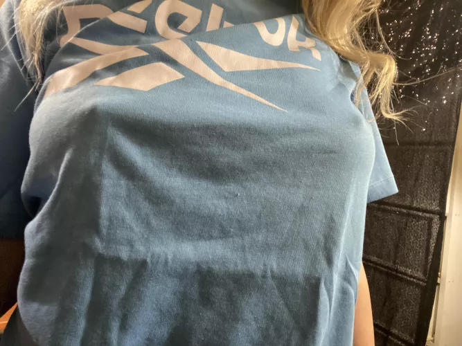 Let’s go to the gym without a bra ;)