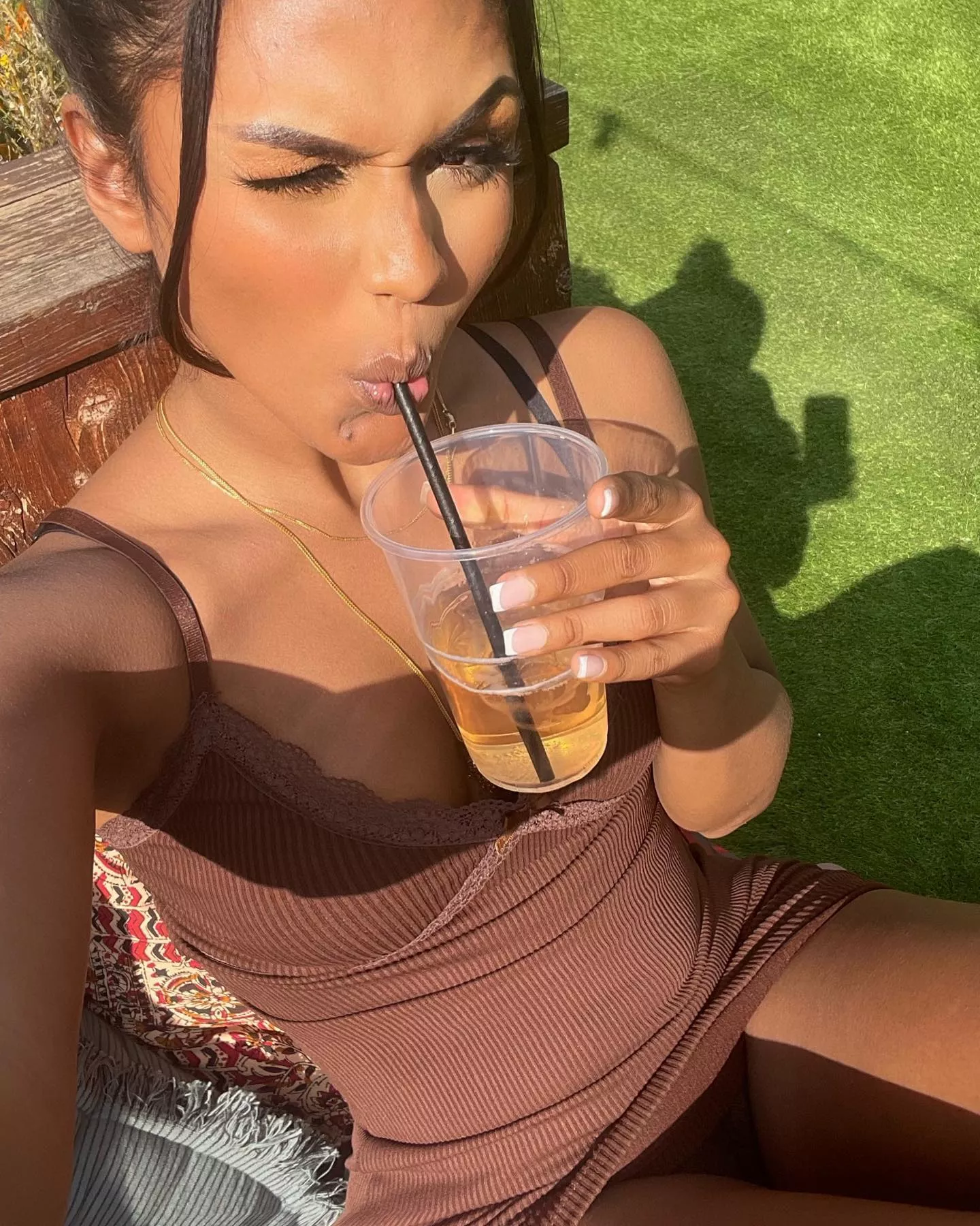 Let's see how long your brain resists zooming in