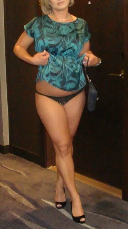 Make this Mature MILF your SLUT this weekend! 😈💍💋