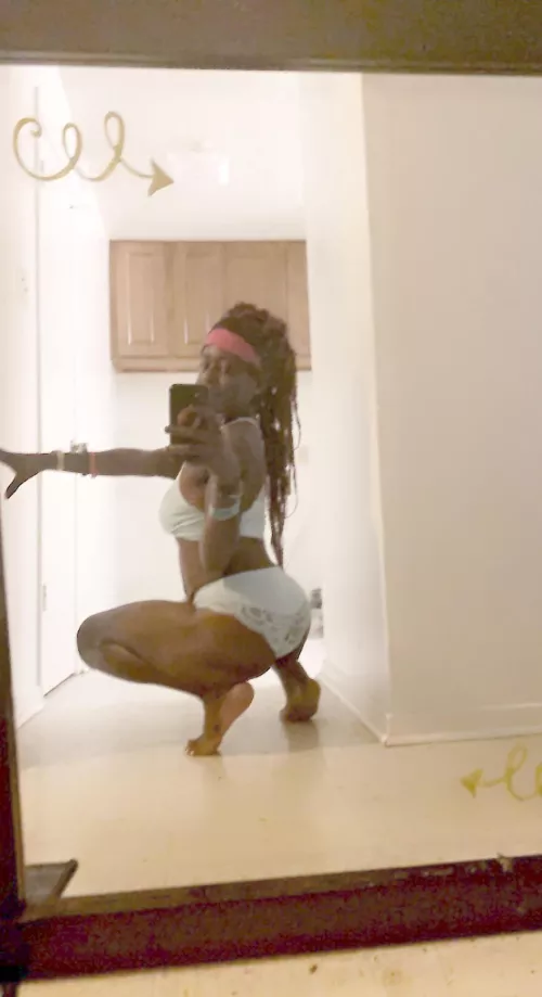 Me doing my megan knees squats!