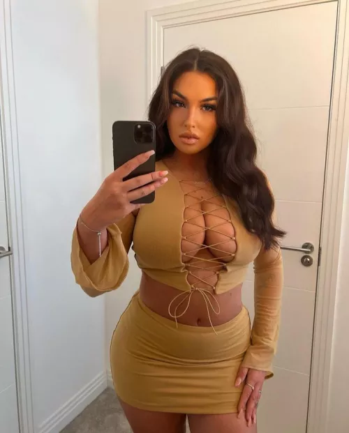 Meghan and her milkers