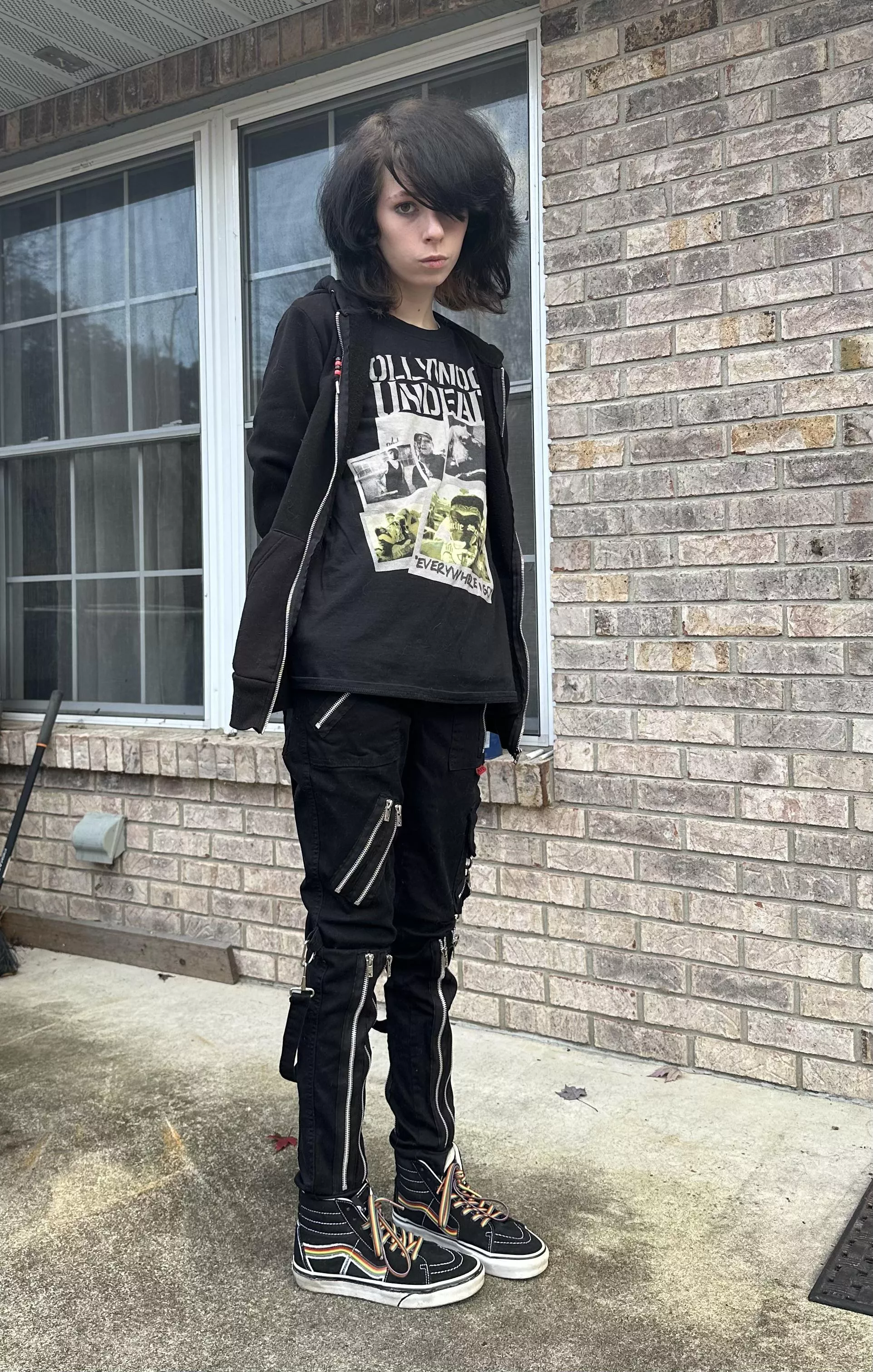 My bf thought I looked pretty and took a pic, hope y’all like it too 🫣