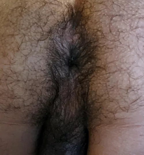 Not the hairiest but still full of pubes