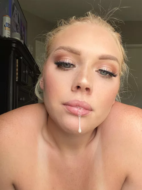 Open wide slut 😵‍💫 [domme]