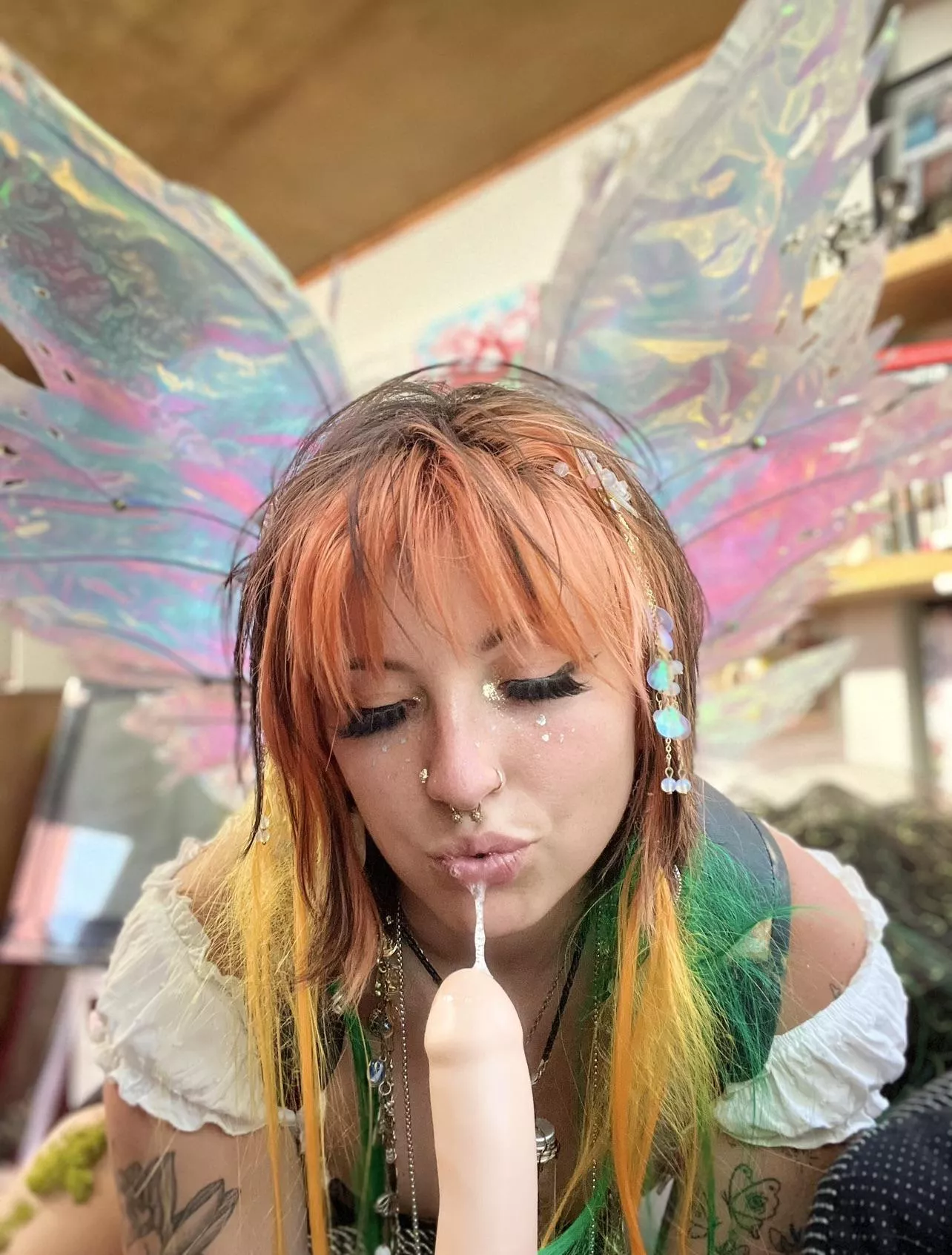 pov: you roll a nat20 to seduce the local fae