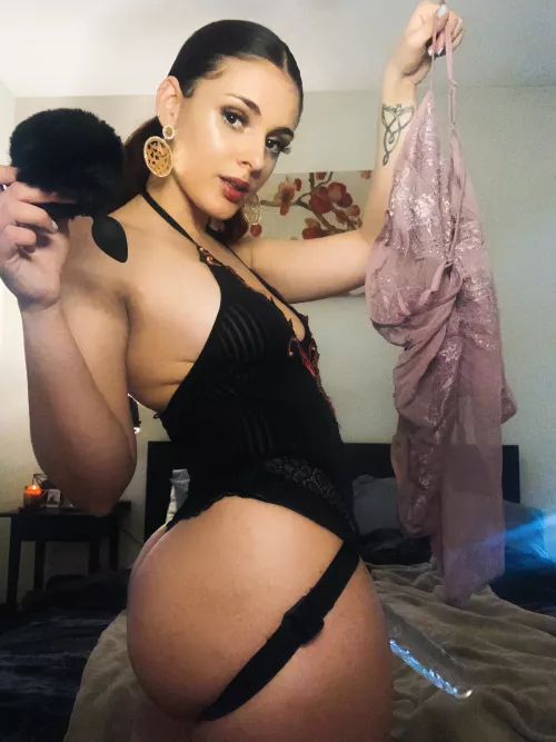 POV: You’ve been a good little secret sissy for Mommy, stretching your ass pussy and wearing lingerie under your work clothes. As a reward you get to come home to Mommy’s cock