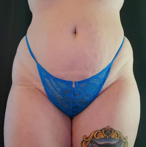 [Selling] blue lacy Thong! Includes 1 day of wear + orgasm video in the panties