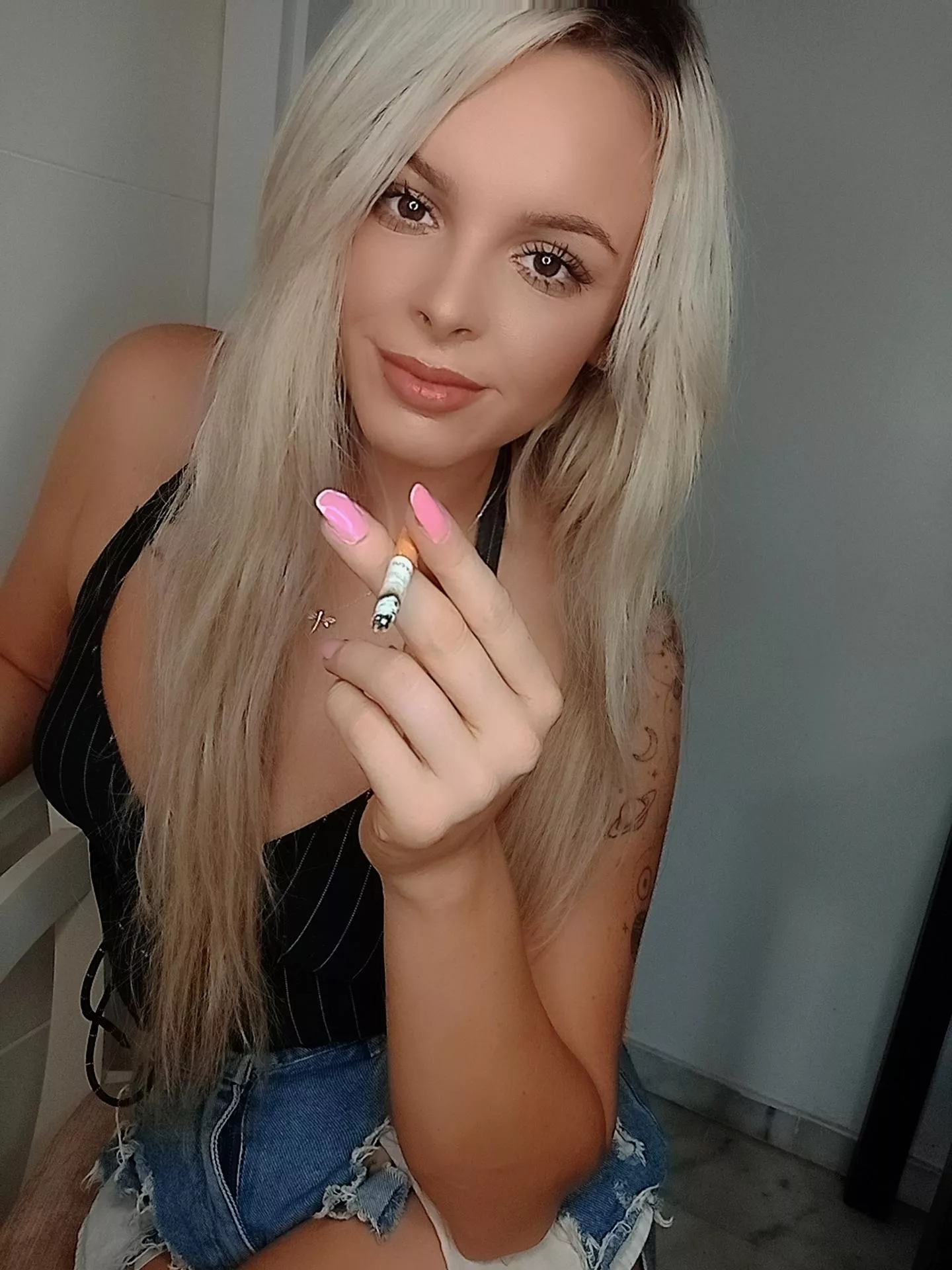 smoky kisses for you 😋