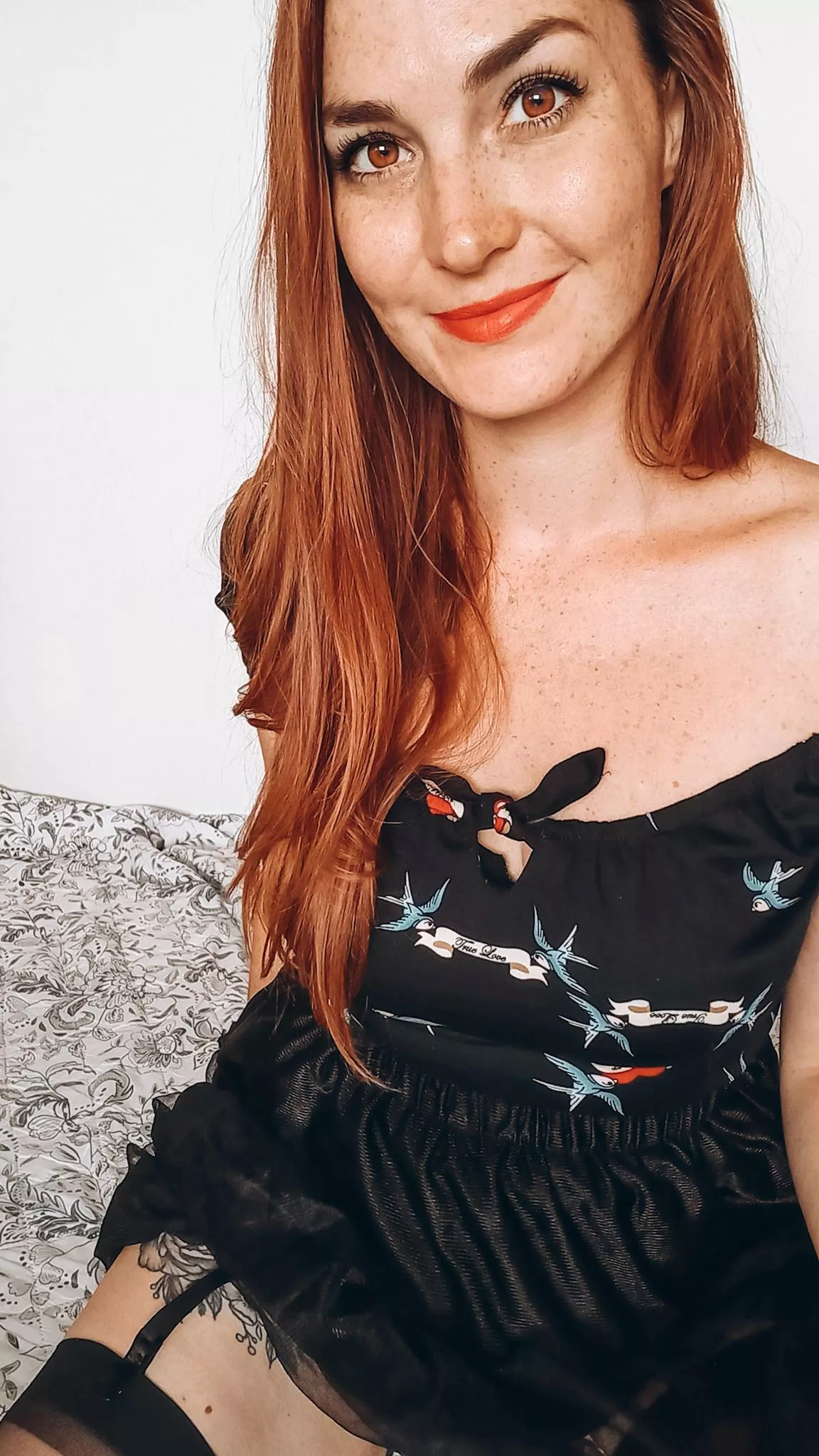 TGI[F]! Let's get drunk and dance on the table 🥳