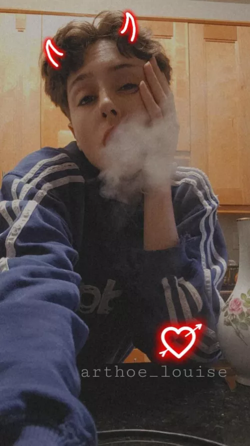 tgif wake n bake bong rips