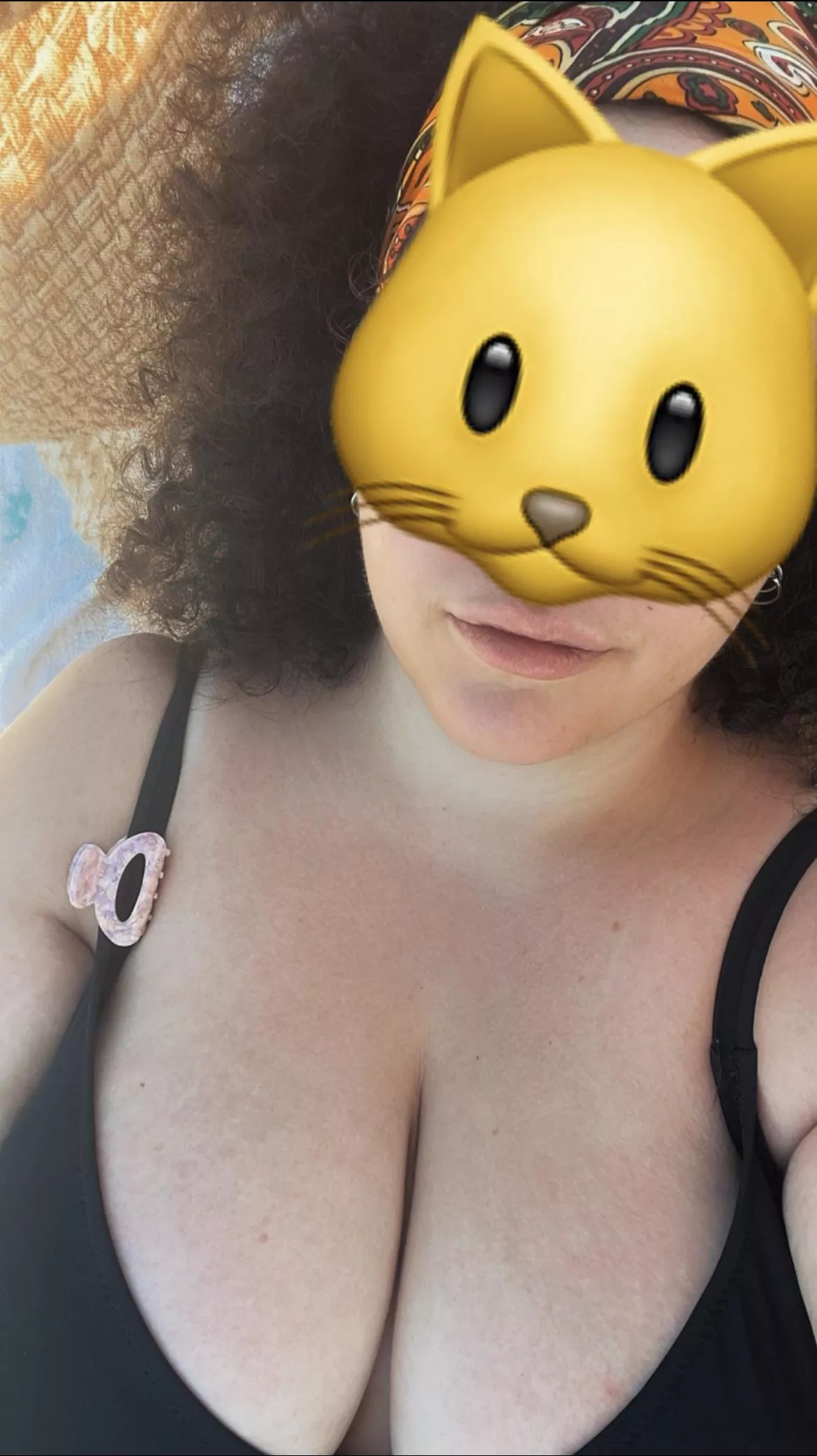 Titties and sun 🌞