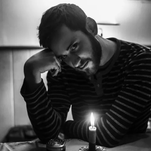 We're on our first date and I give you this look. What do you do?