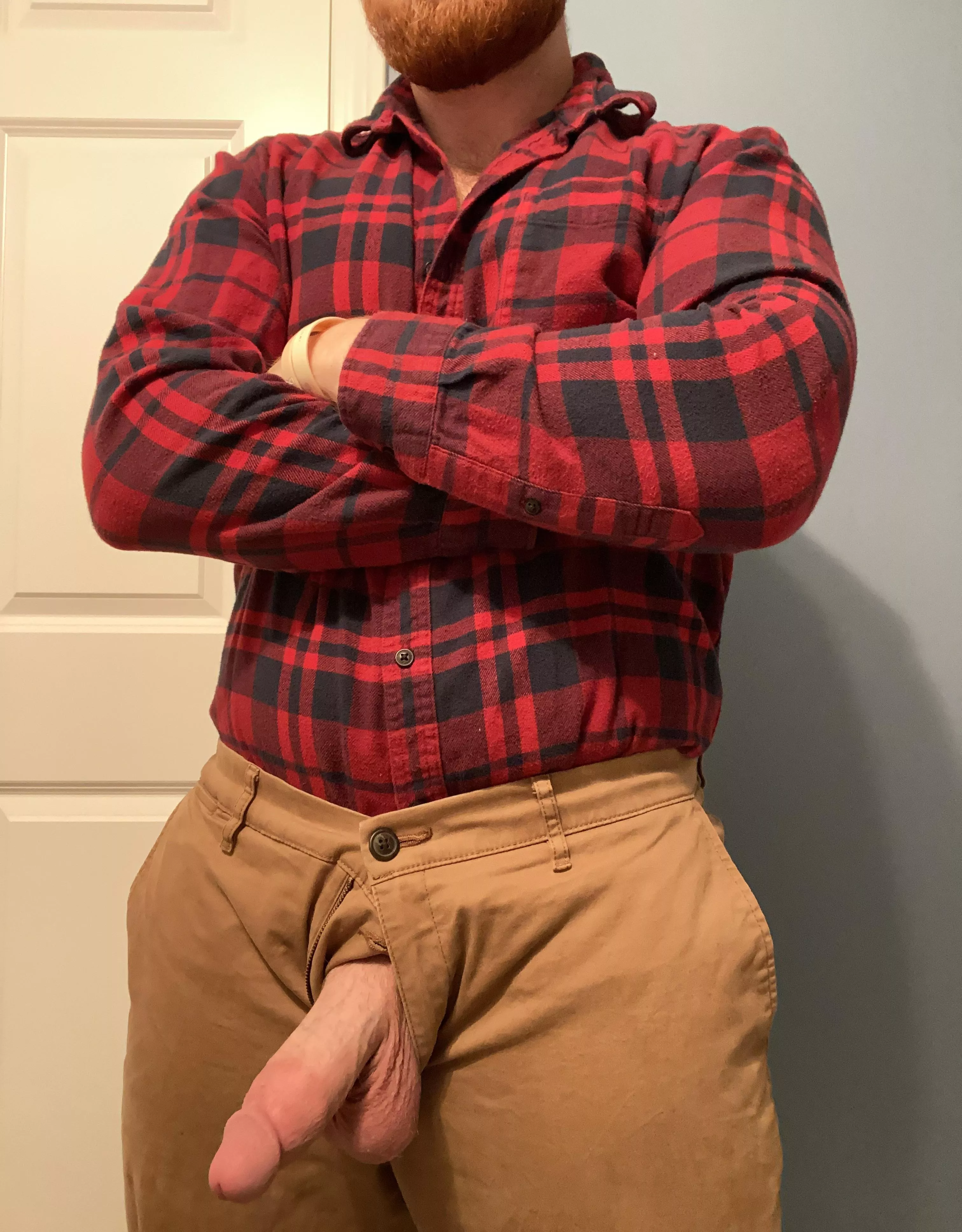 When daddy come home he’s ready to play 😈