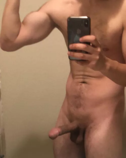 (22) hey bro , u like what u see ?