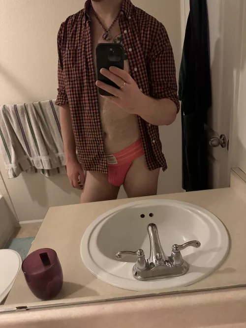 (24) my look at the bar tonight