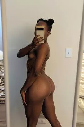 30F Hotwife seeking a bull in the Huntington Beach/Long Beach area