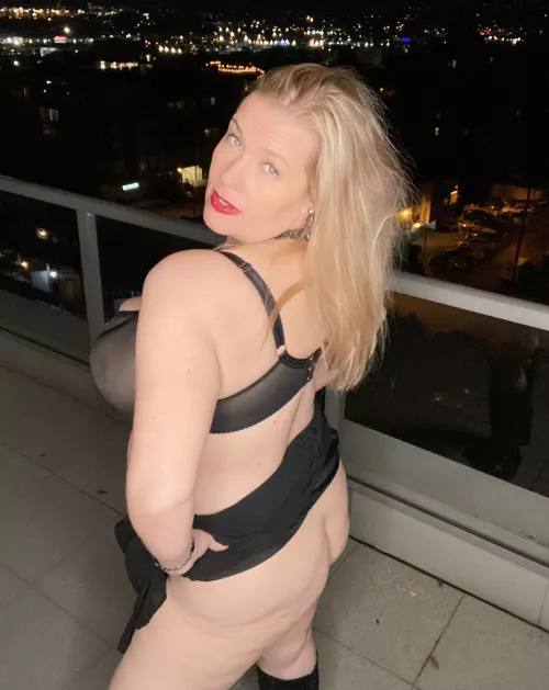 (43) Bend me over 💋